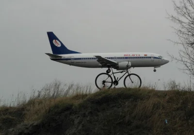 ekonobrocka - Rzadkie zdjęcie przedstawiające samolot jadący na rowerze ( ͡° ͜ʖ ͡°)
...