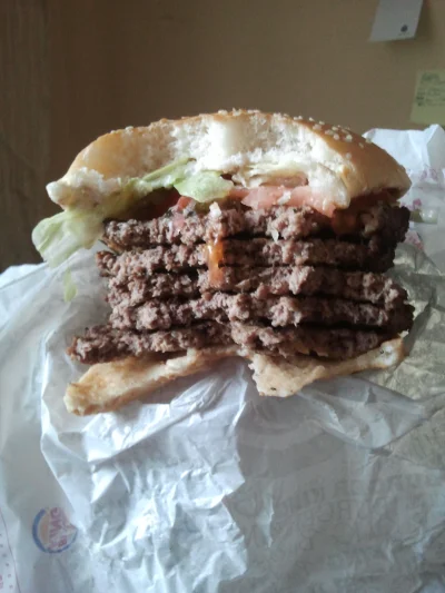 packu - o kur$a nie mogę się ruszyć

#jedzzwykopem #whopper #foodporn #jedzenie