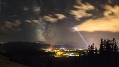 HulajDuszaToLipa - Droga Mleczna rozświetlająca nocne niebo nad Tatrami 

5x35mm 10...