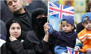 L.....K - Muzułmańskie dziecko w UK pyta mamę: Mamo, co to jest socjalizm i co to jes...