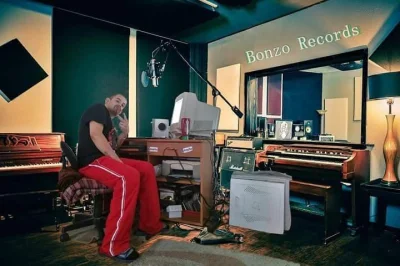 Dzierzyslaf - Sie praca się ma studio w zgjerzu bebg
#bonzo #gnik #bonzorecords #bebg