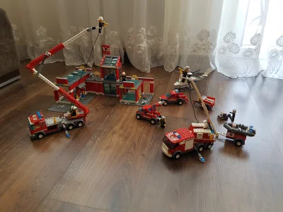 ToJaMateusz - Po około 4h składania ze sterty klocków powstało to (ʘ‿ʘ)
#lego #dziec...