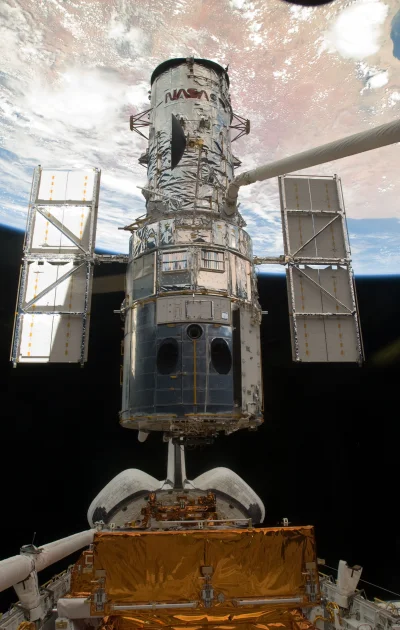 houk - STS-125 ostatnia misja serwisowa teleskopu Hubble’a

#ciekawostki #kosmos #t...