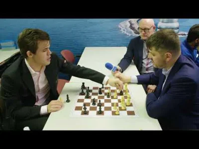 e.....9 - Analiza pomeczowa graczy Magnus i Svidler. Fajnie się to ogląda ( ͡° ͜ʖ ͡°)...