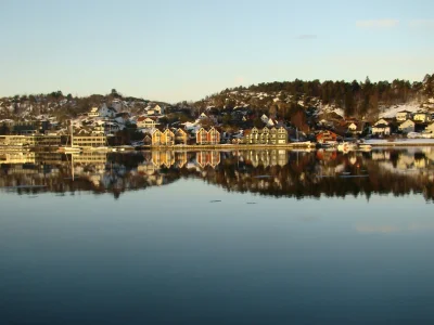 Dashta - Zdjęcie wykonane jakieś 5 lat temu w Norwegii. Pewnie lustrzanką byłoby leps...