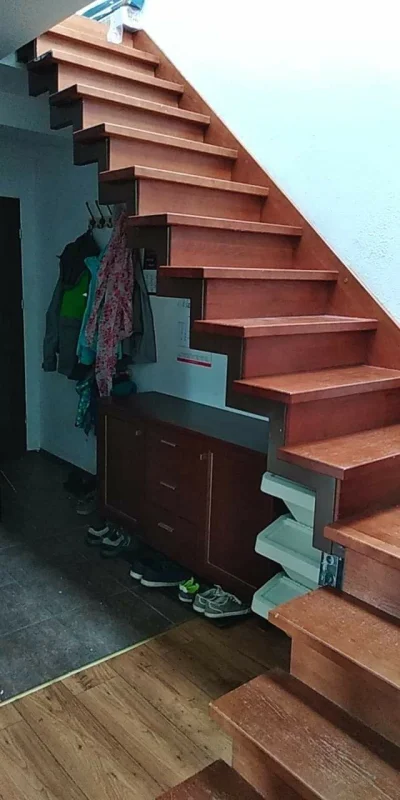Cyganeczka - Dziecko mi dorasta i przyszedł czas dorobić barierkę na schody i dwie br...
