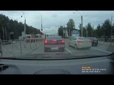 bool_bool - Ruski kierowca nie wyrobił wychodząc z nadświetlnej
#rosja #wypadek #ros...