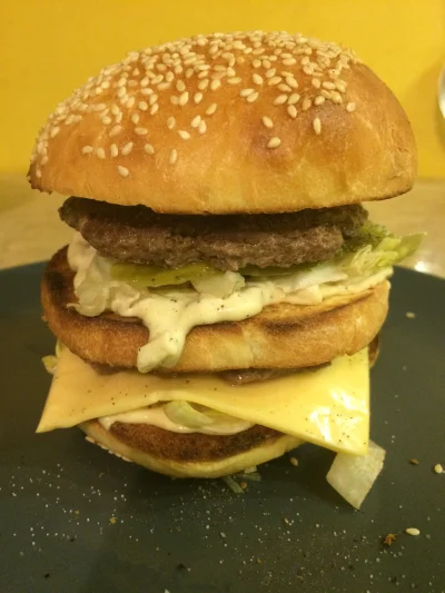 Toniezarzutka - A dzisiaj na kolacje domowy Big Mac. Swojska wołowinka i samodzielnie...