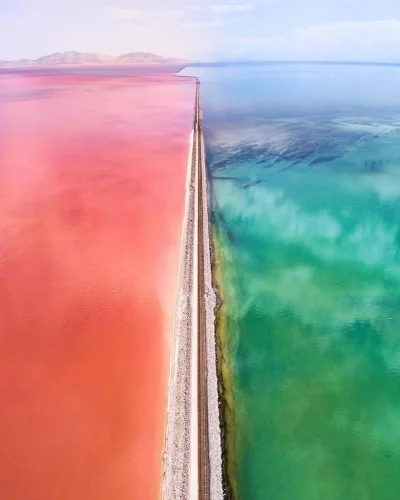 tomasz-szalanski - Great Salt Lake, Utah - grobla rozdziela jezioro na dwie części, k...