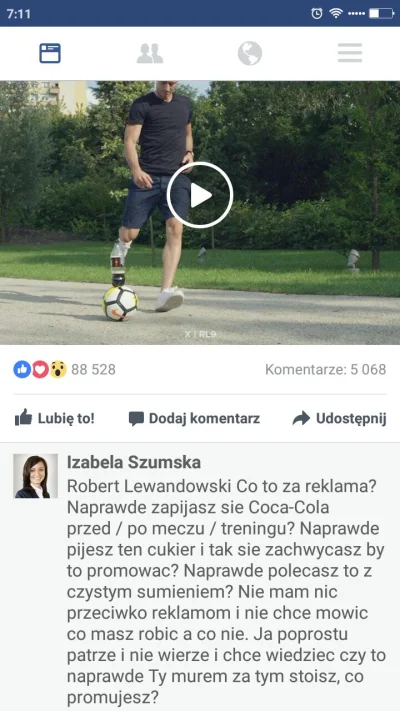 latko - Na Facebooku wyświetlił mi post z filmikiem jak to lewy robi sztuczkę z piłką...