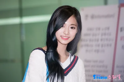 K.....o - #tzuyu #twice 
#koreanka #tajwanka