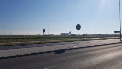 PijanySzkot - #rzeszow jakieś 40 minut temu na lotnisku w Jasionce wylądował Rusłan l...