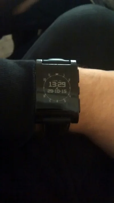 slawke - Bardzo fajny smartwatch pebble :D