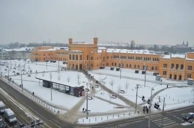 BartlomiejS - #wroclaw Główny w zimowej scenerii wygląda olśniewająco :) #pkp #kolej ...