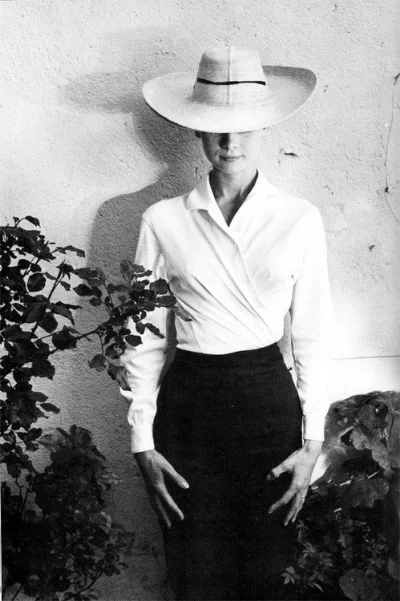 C.....n - #kobietyzklasa #audreyhepburn #moda