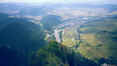 aKsamitny_robaczeK - 1. Wybierz najłatwiejszą i najszybszą trasę na szczyt.
2. Pani z...