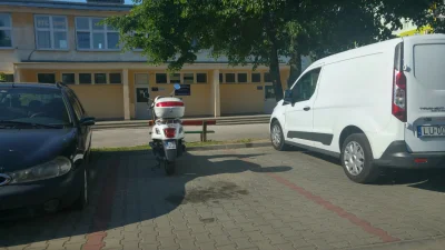 k.....6 - #lublin ##!$%@?

No #!$%@? debil, 5 metrów dalej miejsce krótsze gdzie mógł...