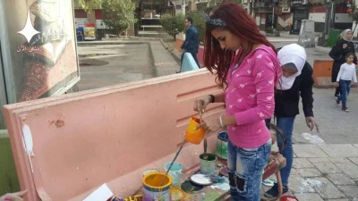 JanLaguna - Dzisiaj ruszyła akcja "Kolorowy Damaszek". Celem jest upiększenie placu A...