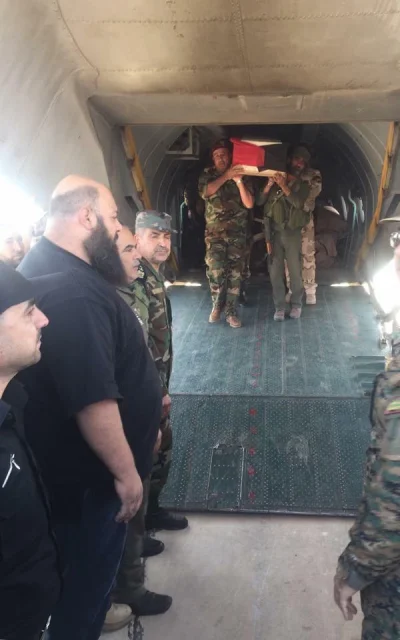 R.....7 - Trumnę z ciałem Generała Issama Zahreddina przywieziono już do Damaszku a c...