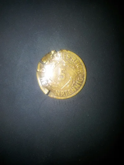 A.....i - Kiedyś znalazłam taką monetę. 90 lat już ma. Trochę poszczerbiona.



#numi...