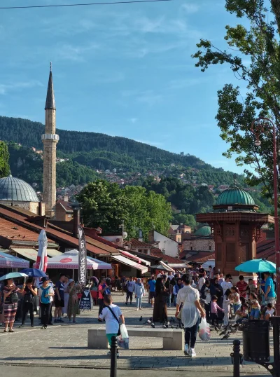Krupier - No i wróciłem z Sarajewa.

Niesamowicie klimatyczne miasto. Mieszanka kultu...