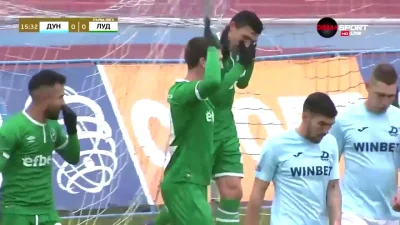 Ziqsu - Jakub Świerczok
Dunaw Ruse - Łudogorec Razgrad 0:[1]

#mecz #golgif #golgi...