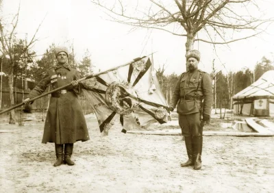 wariag - Przasnysz 13 II 1915. Prezentacja trofiejnego niemieckiego sztandaru zdobute...