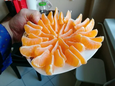 ehisedi - Też tak jecie mandarynki?
#mandarynki #jedzenie