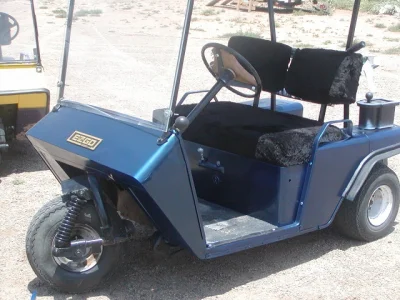 kuba70 - @fajnyprojekt: Melex to był właśnie wózek golfowy.

Dokładna kopia ameryka...
