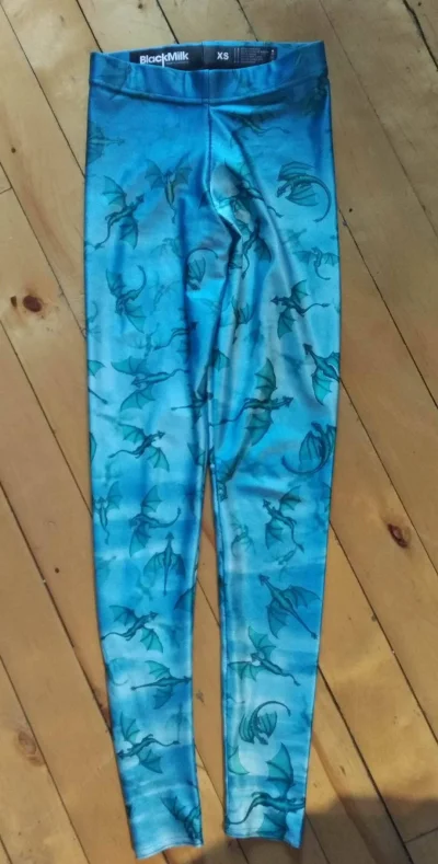 hurtwish - Oryginalne legginsy #blackmilkclothing 
Niestety nietrafiony prezent. Mod...