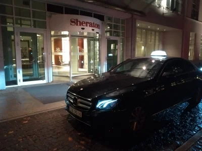 M.....p - I pyk poranny kurs na lotnisko. #dziendobry #taxi #sheraton #pokazauto