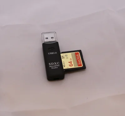 danku - Jeśli szukacie dobrego czytnika USB 3.0 wszlekiej maści kart, to polecam zaku...