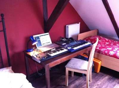 m.....i - #monstergod #studio wersji mobilnej. #castleparty