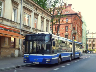 Martyniukke - Wysadzili krakowski MAN NG313 czyli taki autobus jak wrocławski, lecz s...