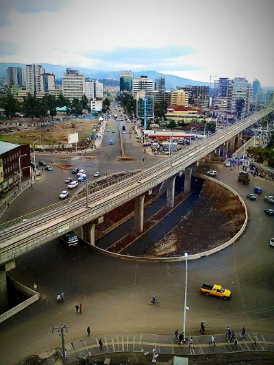 Dwadziescia_jeden - Nie polecam spacerów po Placu Meksykańskim w Addis Abebie.

Prz...