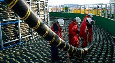 ProstoIvan - - Podwodny kabel wysokiego napięcia który połączy Krym z Rosją i uniezal...