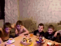 C4ke - Gif z ostatniego wykopparty w Poznaniu.