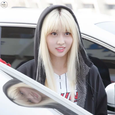 K.....o - #momo #twice 
#koreanka #japonka