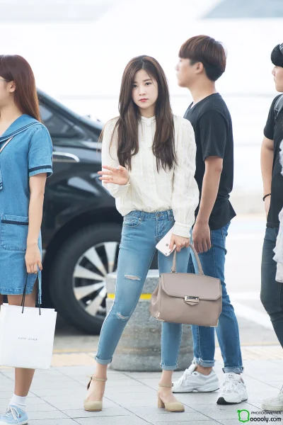 Bager - #chorong #apink #koreanka