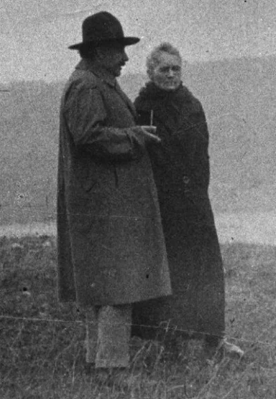 gajowy_marucha - Maria Curie z Albertem Einsteinem
via twitter
#nauka #ciekawostki