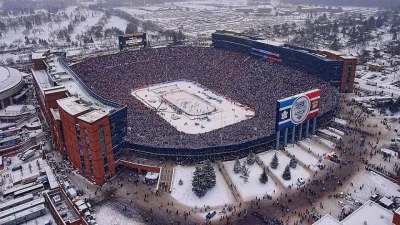 n.....n - #hokej #nhl 

#winterclassic 2014 jeszcze raz (było 105 491 widzów)