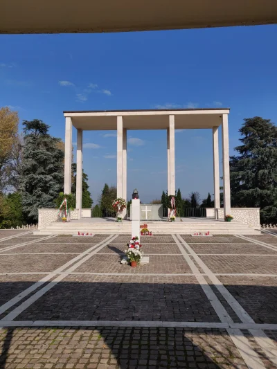 cys1o - Cmentarz 2 Korpusu Polskiego w Bolonii dzisiaj ( ͡° ͜ʖ ͡°)