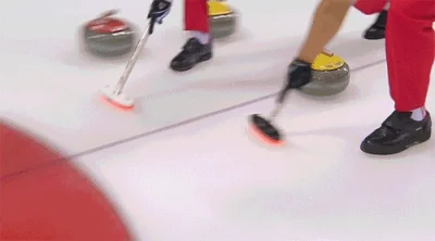 Kozzi - Pierwsza w historii, uwieczniona na filmie kontuzja w curlingu xD

#gif #socz...