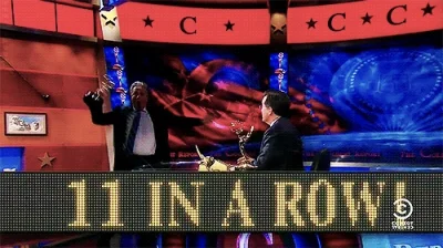 PokeMan - Jon Stewart gratuluje Stephenowi Colbert wygranej #emmy #rozrywka