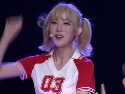 XKHYCCB2dX - #luda #wjsn 
#koreanka #gif