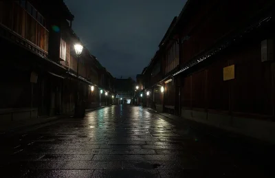 Lookazz - > Kanazawa
 A street in the old district of Kanazawa. Rainy night.
#dzaponi...