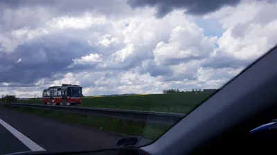 mateuszk - @papaj21_37 a to autostrada D1 w stolicy Czech i.... No ciężko to określić...