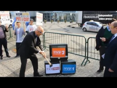 A.....o - Janusz Korwin-Mikke rozwala młotem telewizory z reżimową TVP ( ͡° ͜ʖ ͡°)
h...