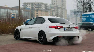 Funky666 - Alfa Romeo Giulia Quadrifoglio w Warszawie ( ͡€ ͜ʖ ͡€)

#alfaromeo #alfaho...