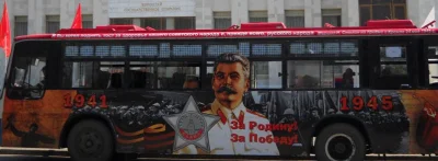 szurszur - @sombretoy: Stalin jest umieszczany w Rosji nawet na środkach komunikacji ...